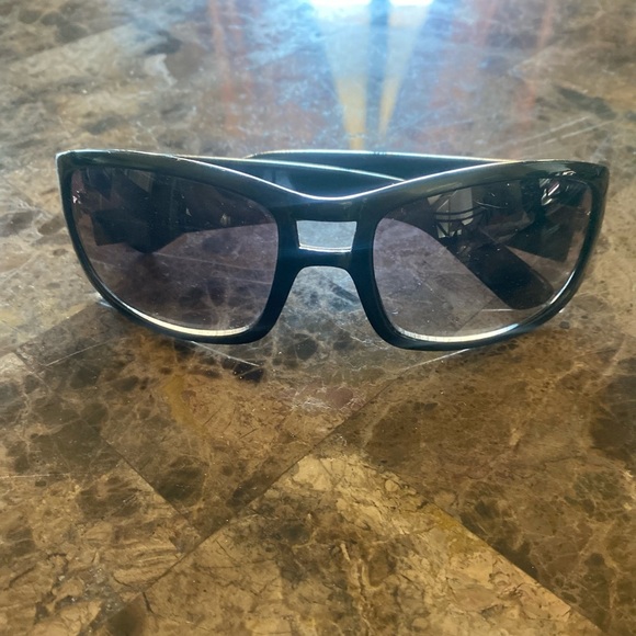 Sunglasses - Picture 1 of 2